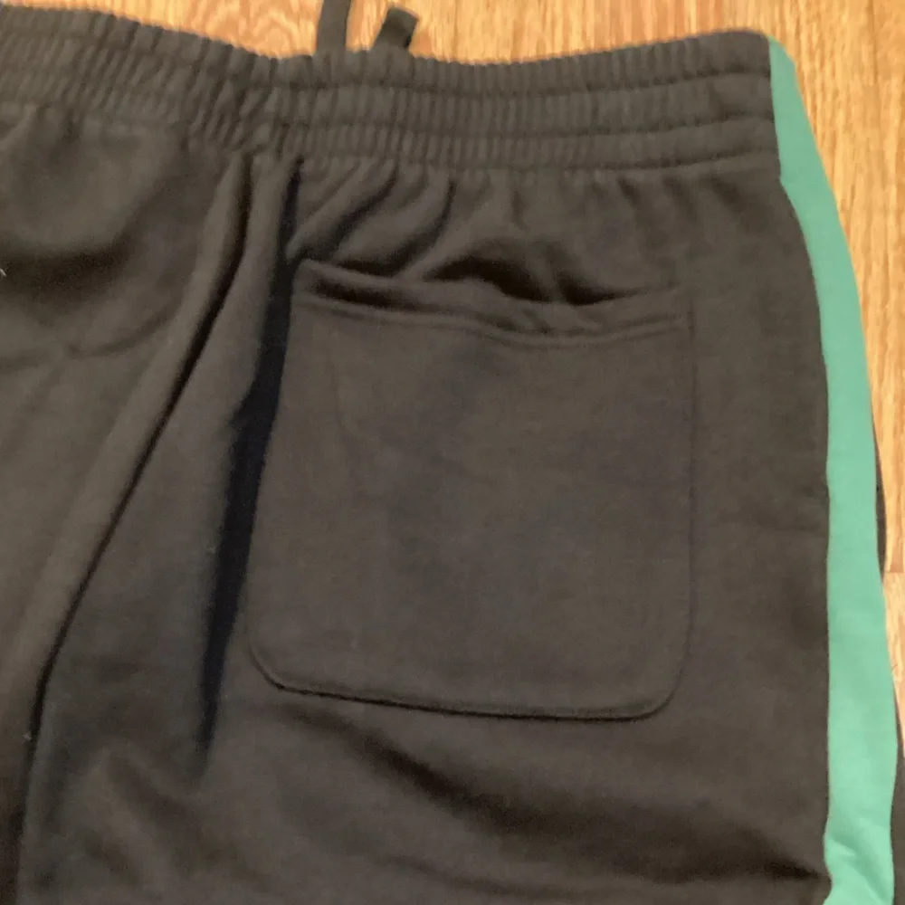 Reebok Men’s Black and Green Track Pants - Picture 6 of 6